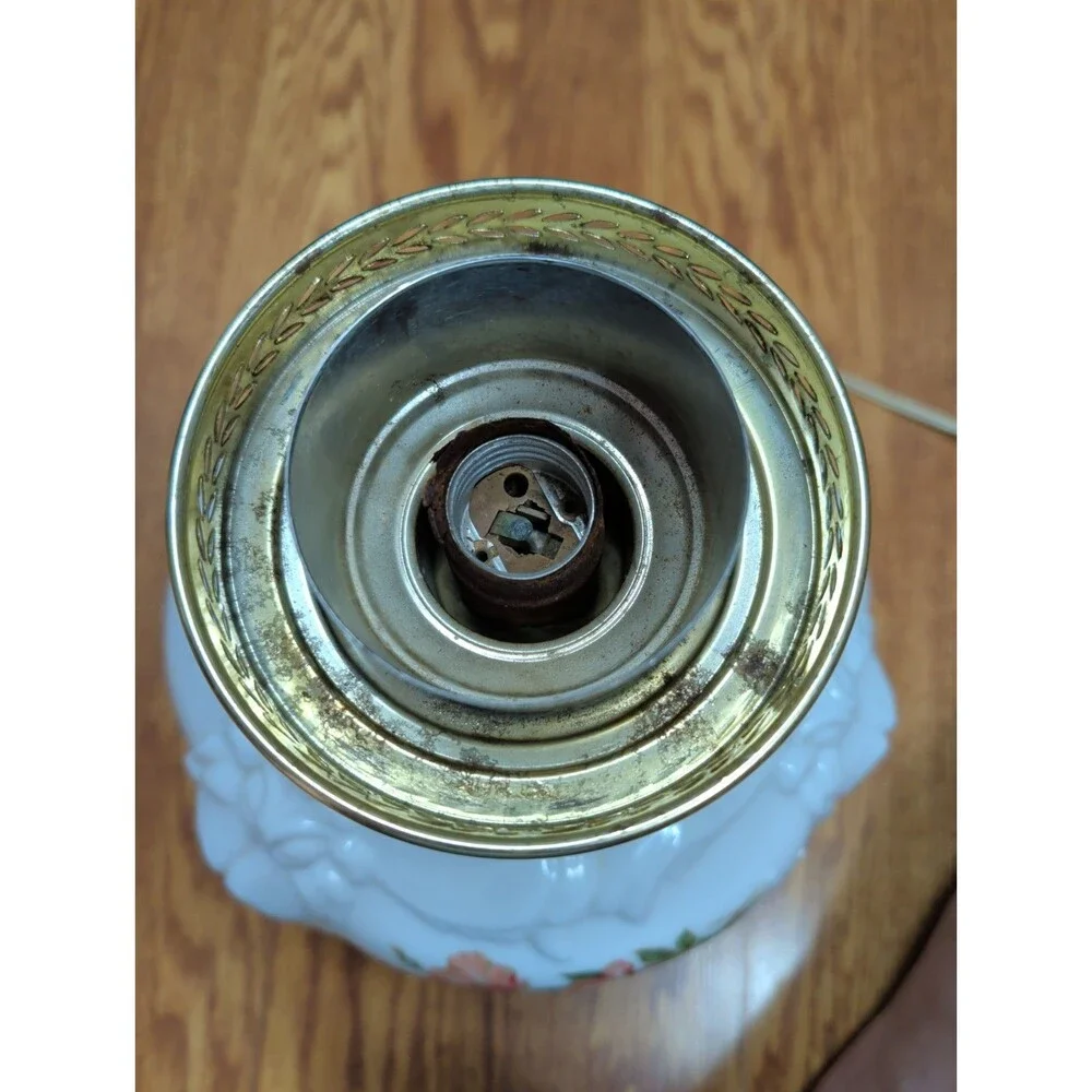 Unbranded vtg milk